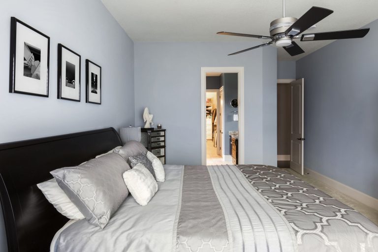 What Size Ceiling Fan for 10X10 Room